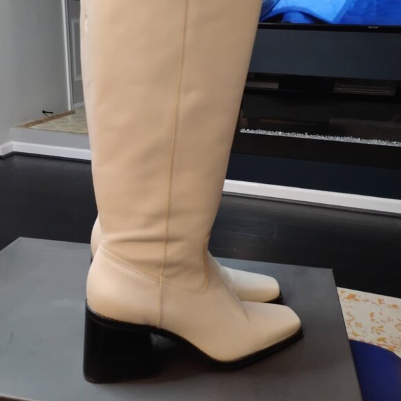 Vince Camuto Wide Calf Knee-High Boots – Swan – Size 9WC - Picture 2 of 7